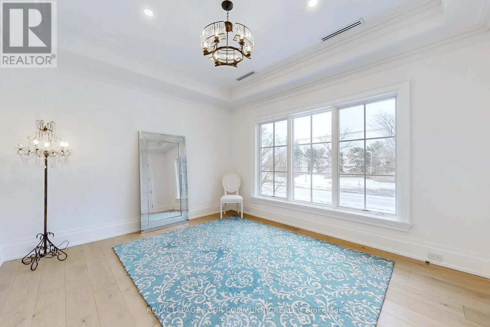 1427 LAKESHORE ROAD W