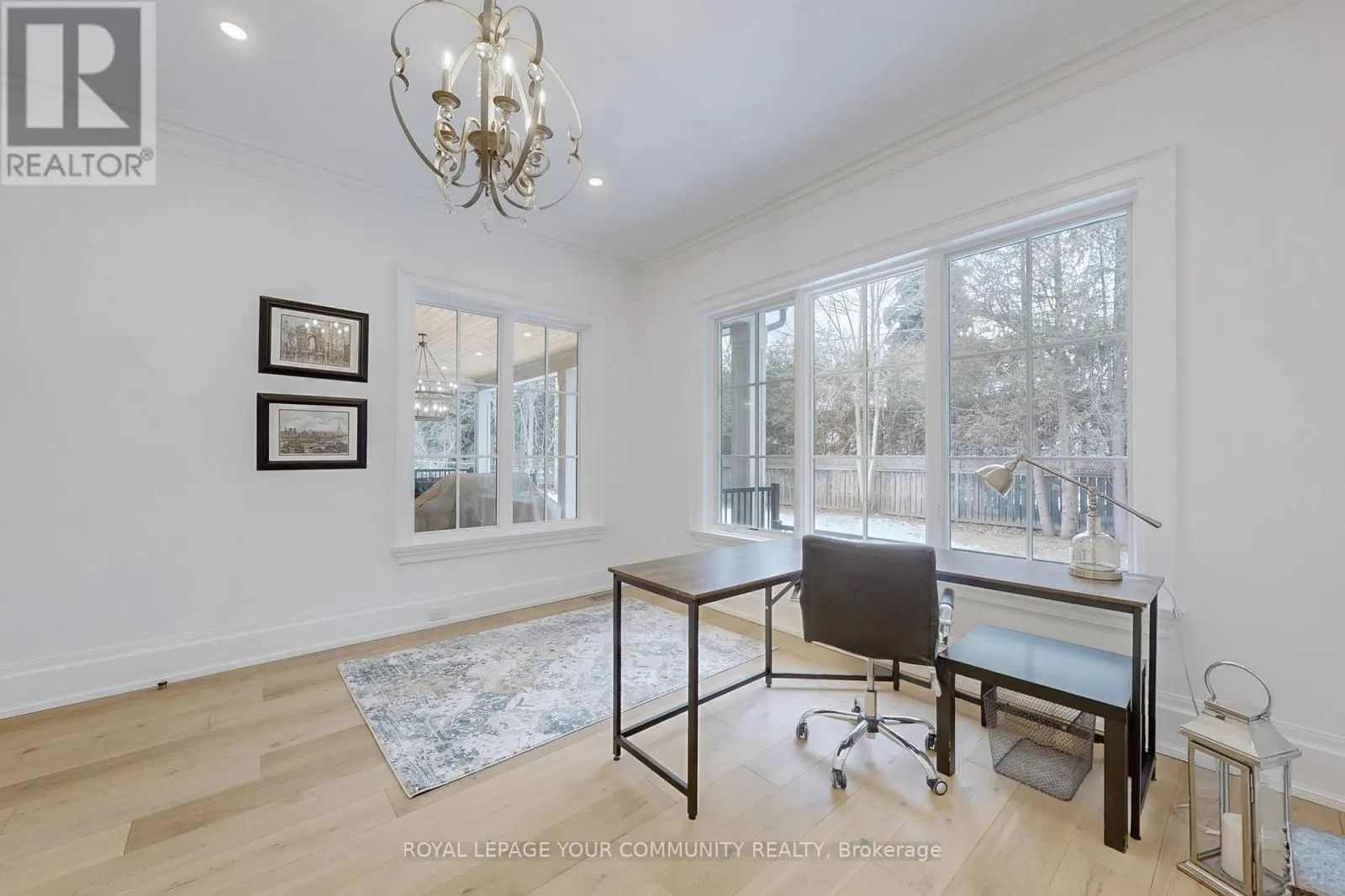 1427 LAKESHORE ROAD W