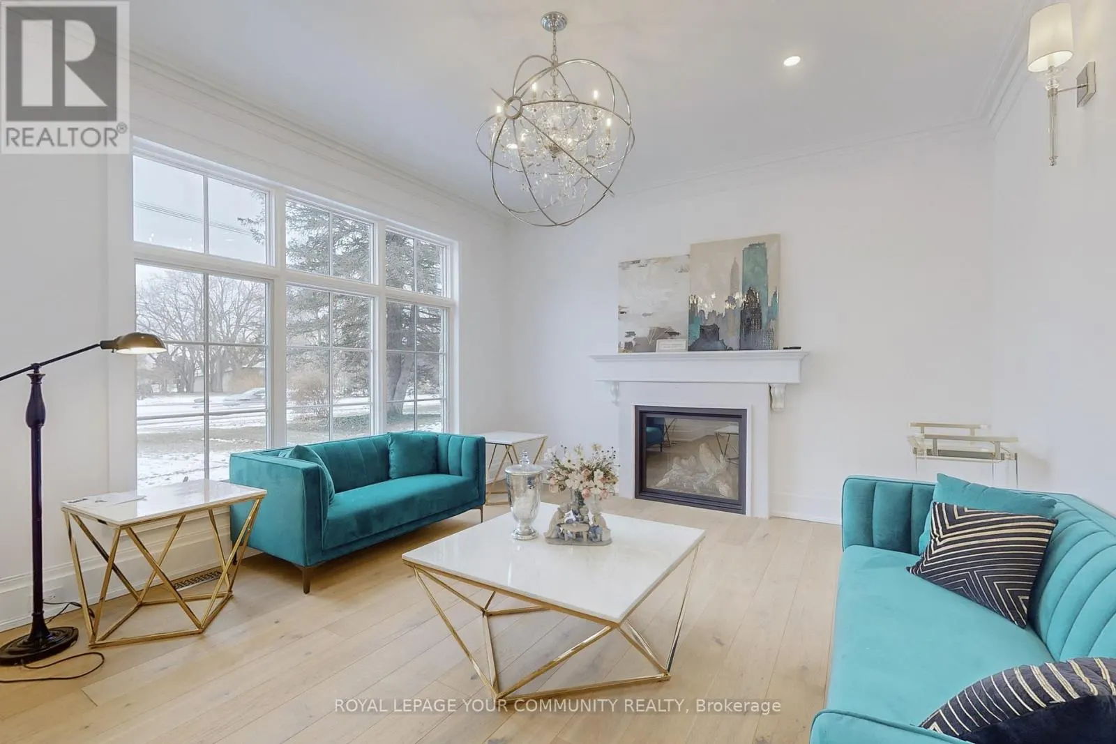1427 LAKESHORE ROAD W