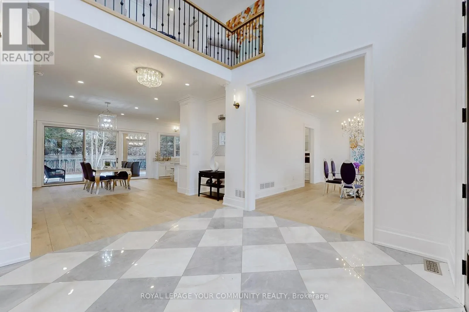 1427 LAKESHORE ROAD W