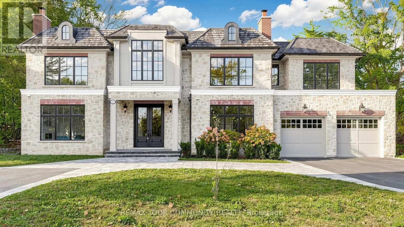 1427 LAKESHORE ROAD W