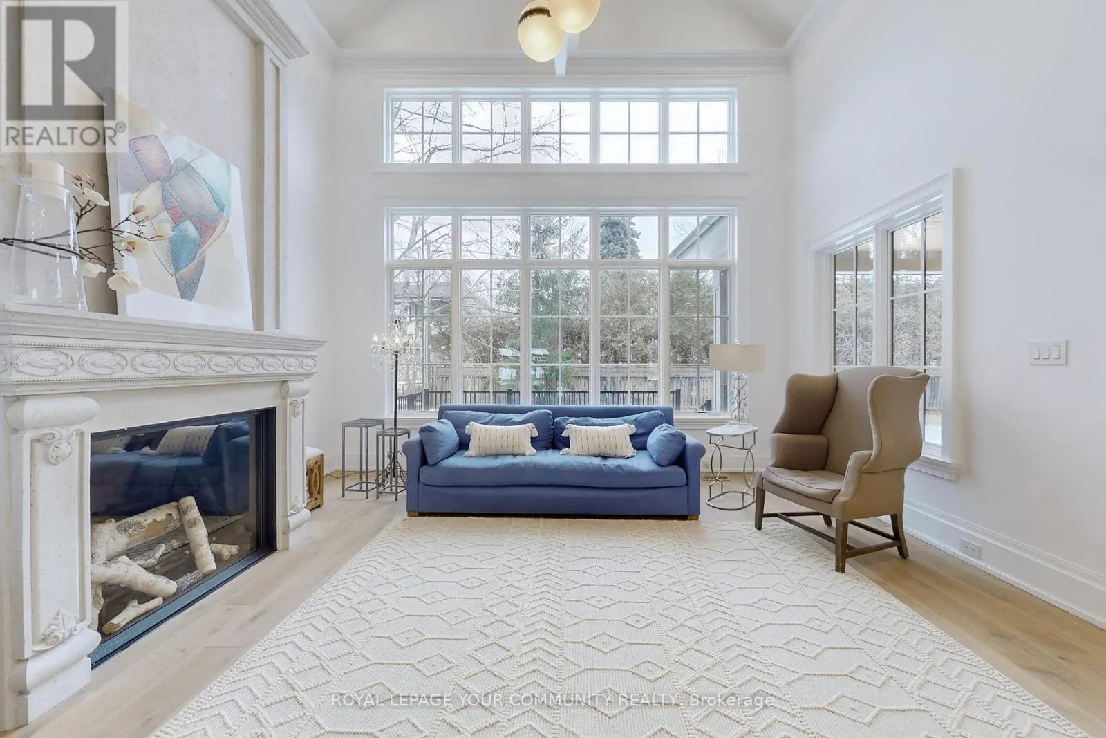 1427 LAKESHORE ROAD W