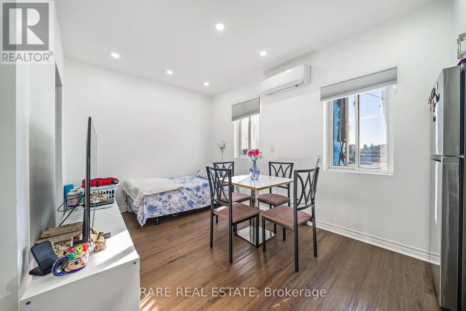 4 - 167 DYNEVOR ROAD