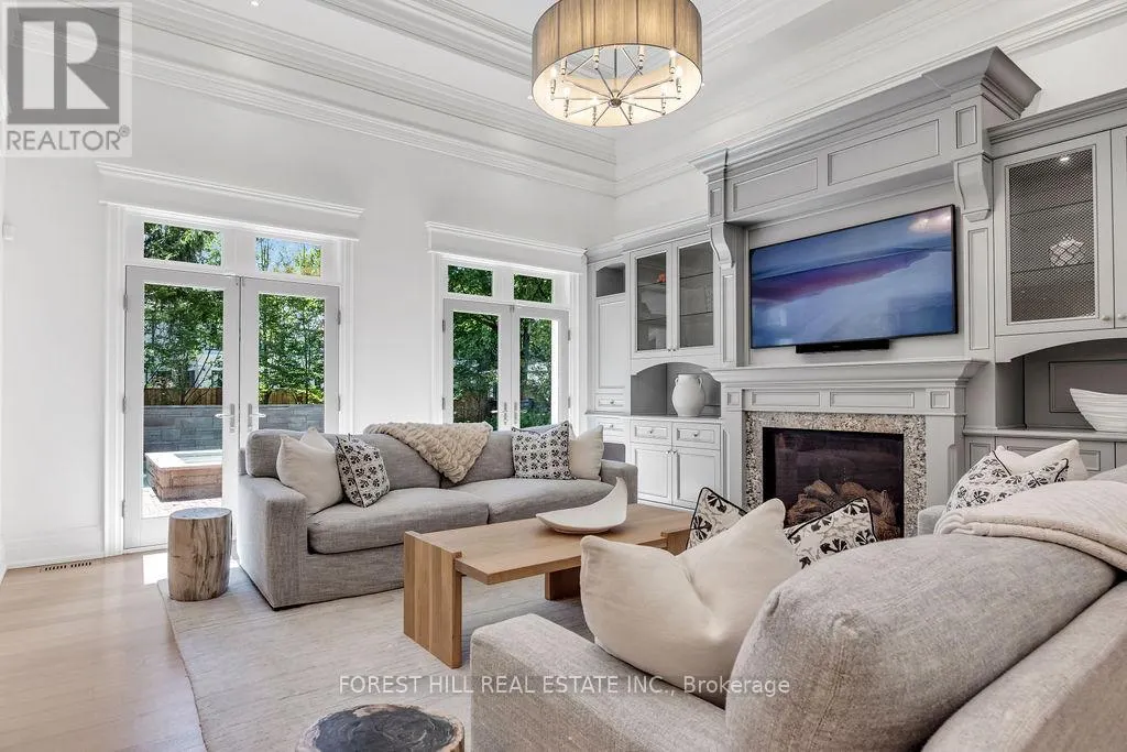 240 POPLAR DRIVE