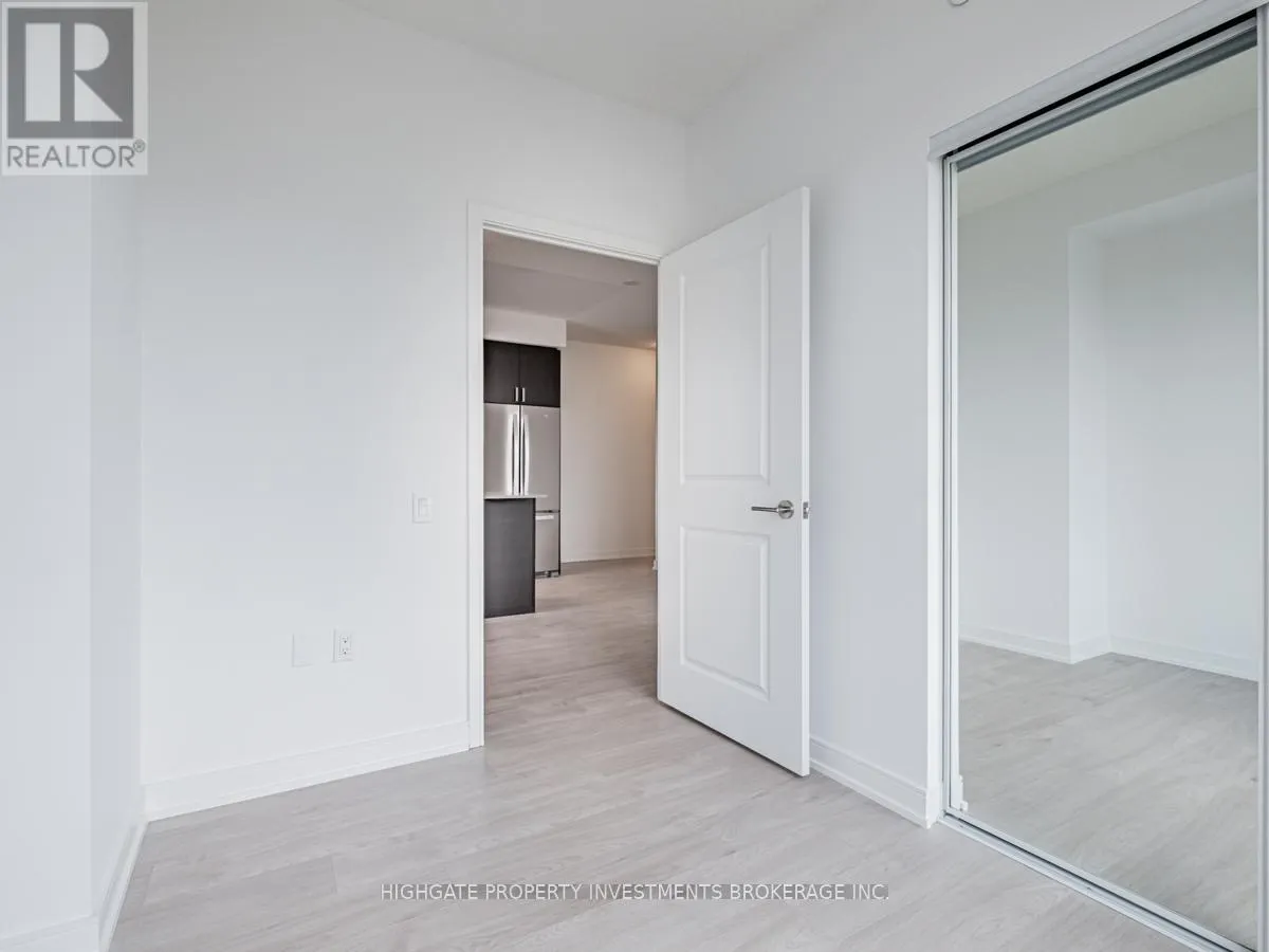 1601 - 8 NAHANI WAY