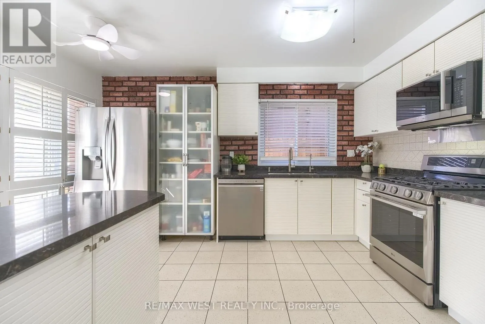 42 MASSEYGROVE CRESCENT