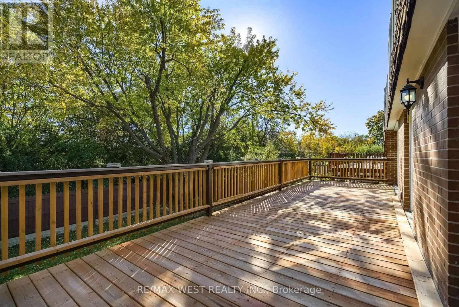 42 MASSEYGROVE CRESCENT