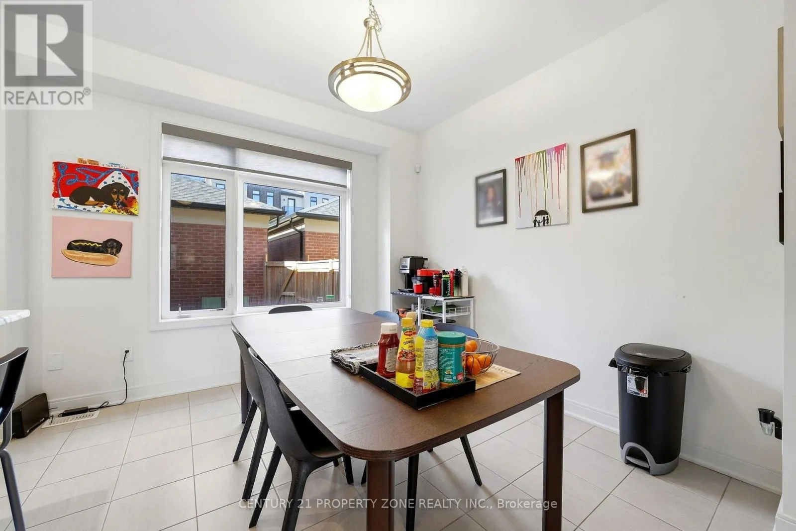 100 PEARMAN CRESCENT