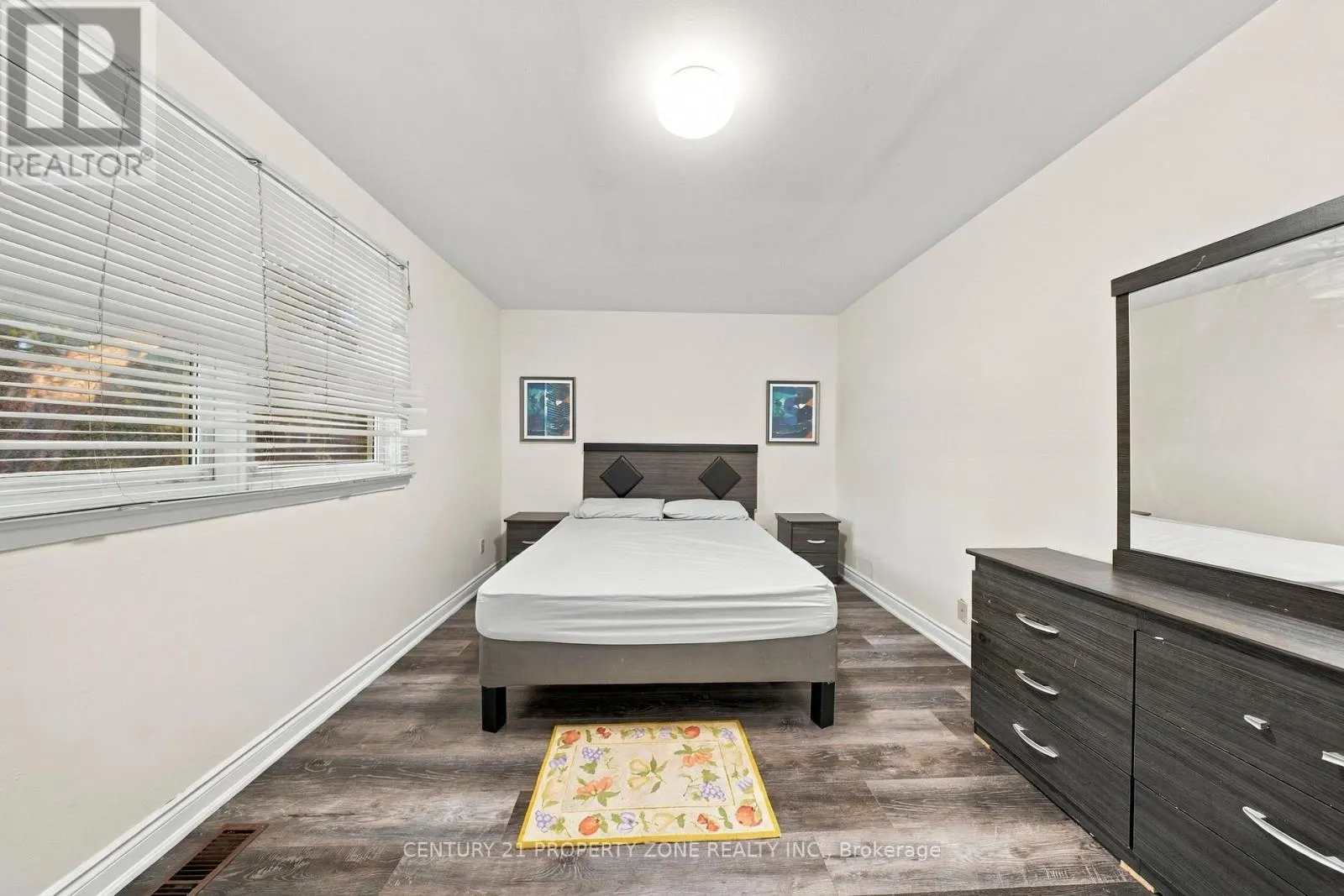 38 EDEN PARK