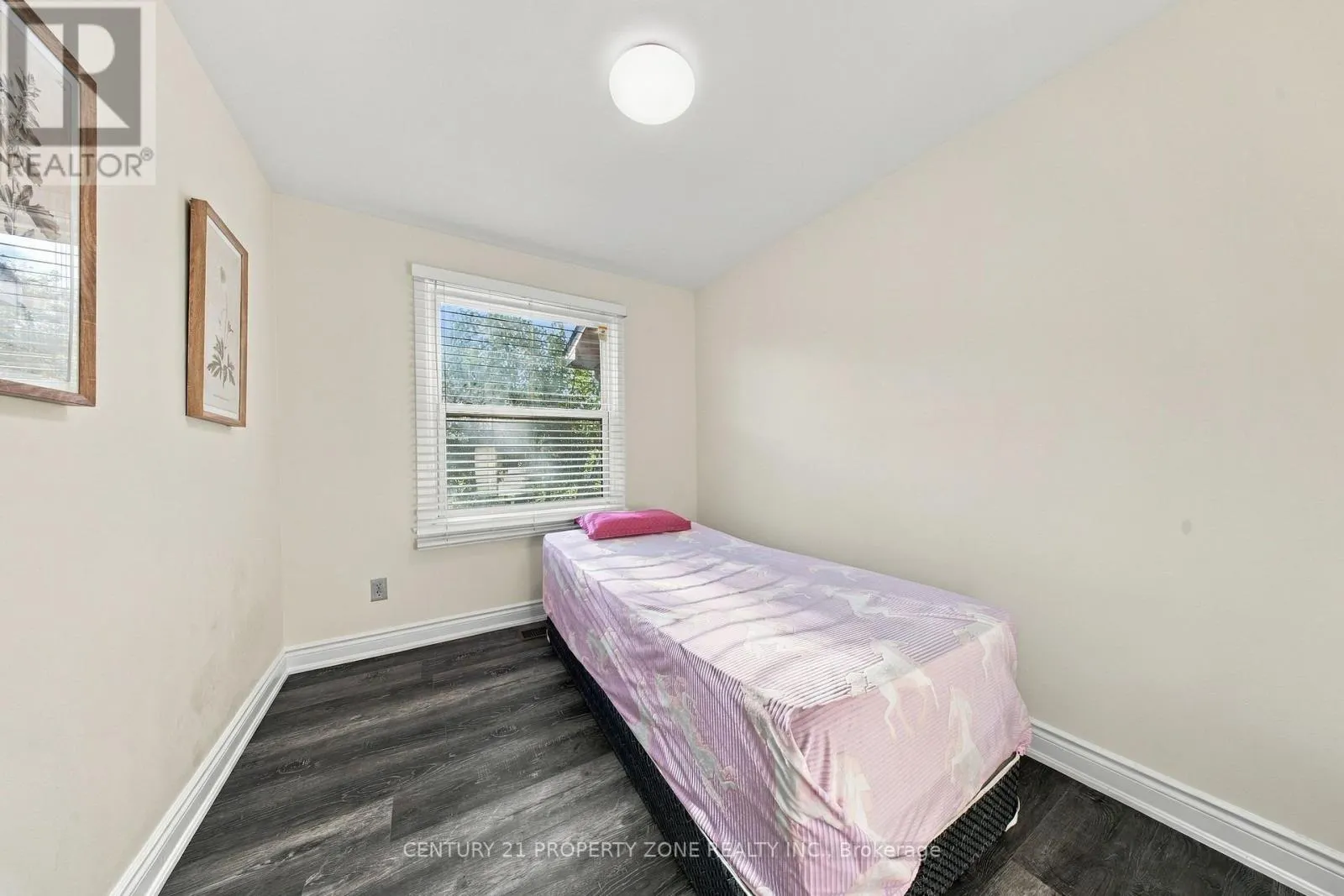 38 EDEN PARK