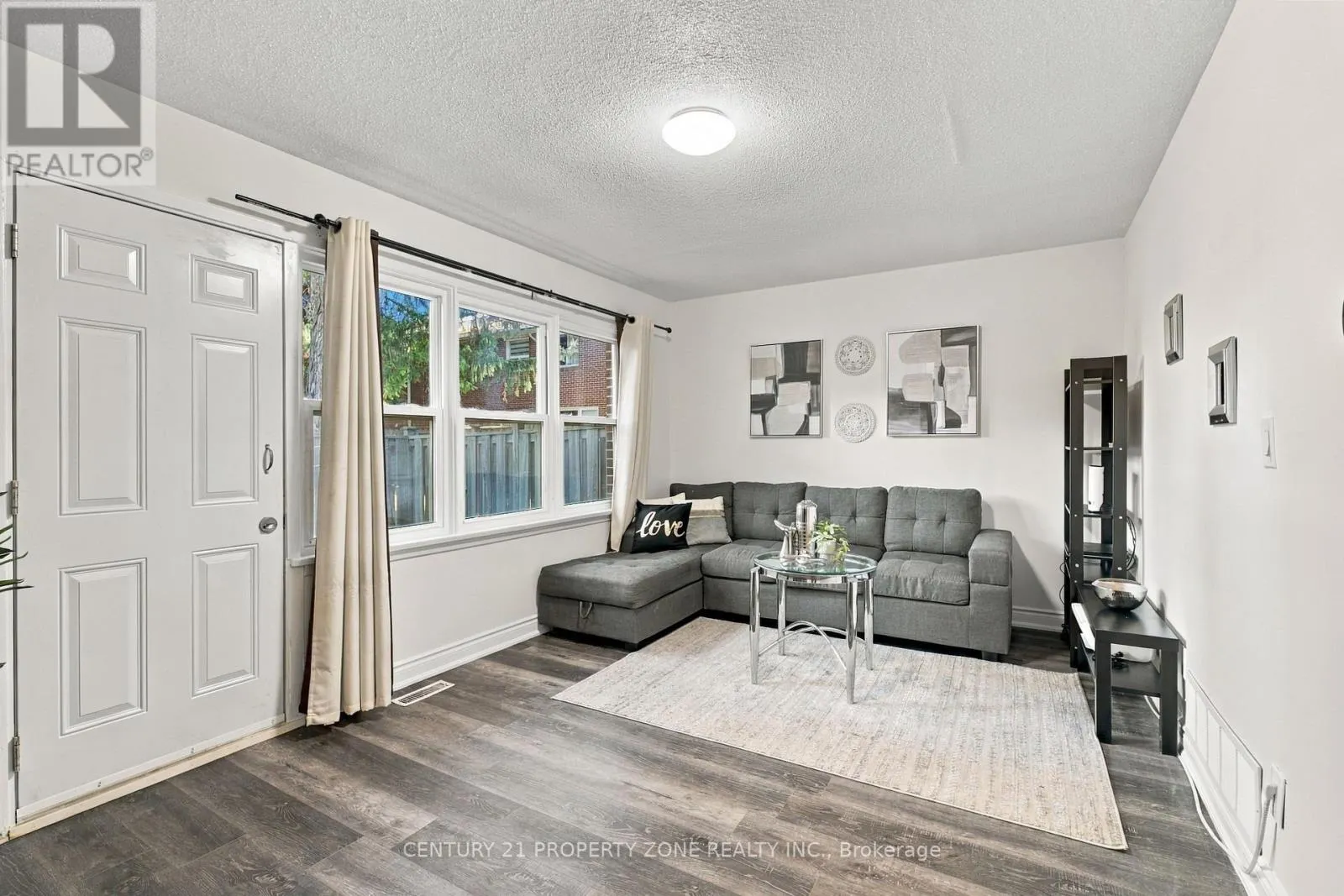38 EDEN PARK