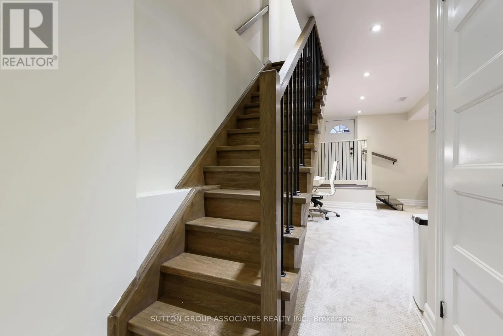 71 KERSDALE AVENUE