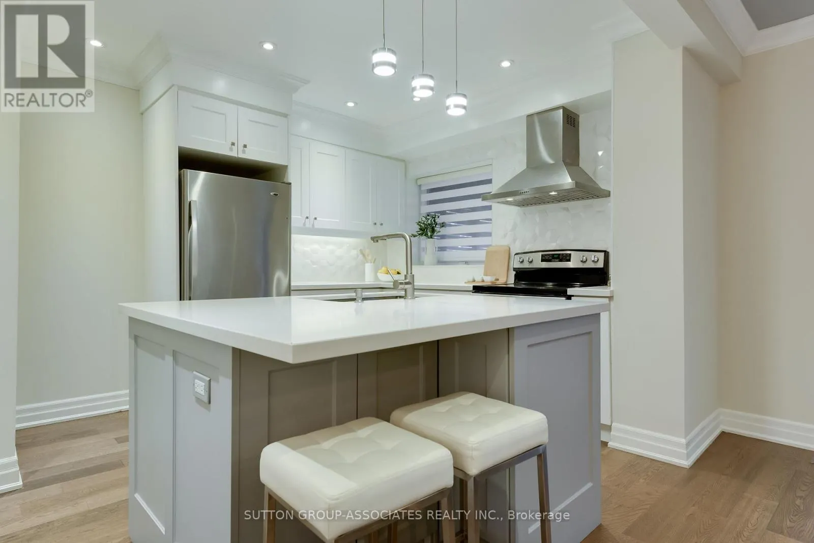71 KERSDALE AVENUE