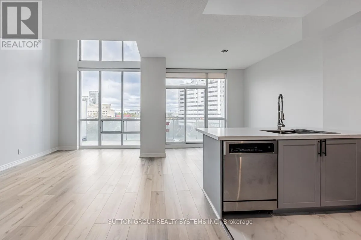 505 - 3939 DUKE OF YORK BOULEVARD