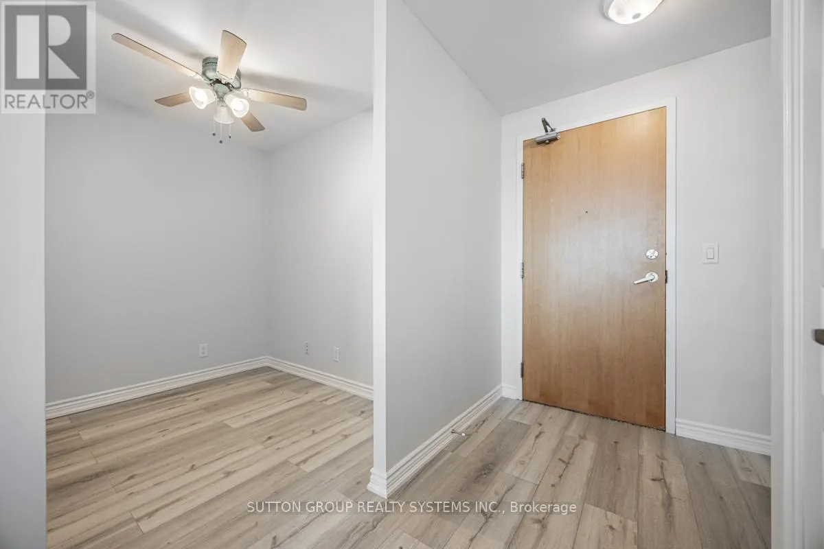 505 - 3939 DUKE OF YORK BOULEVARD