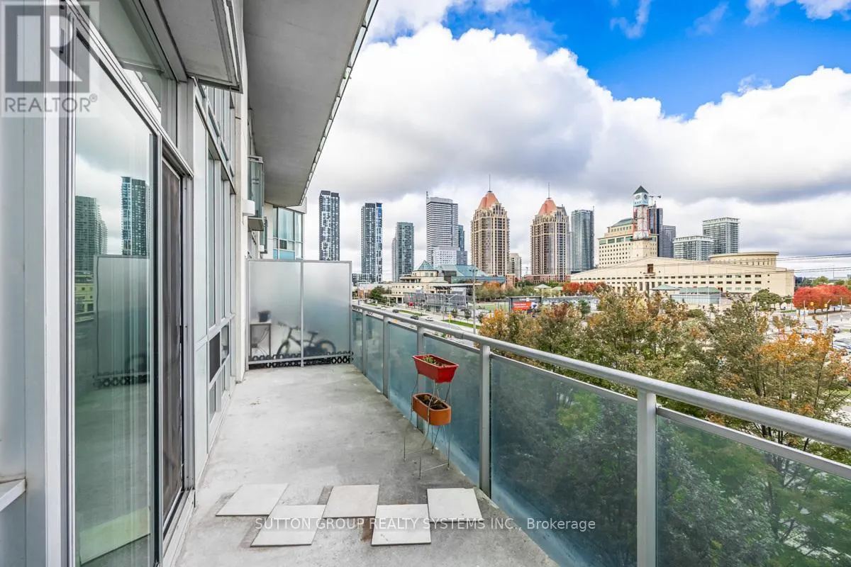 505 - 3939 DUKE OF YORK BOULEVARD