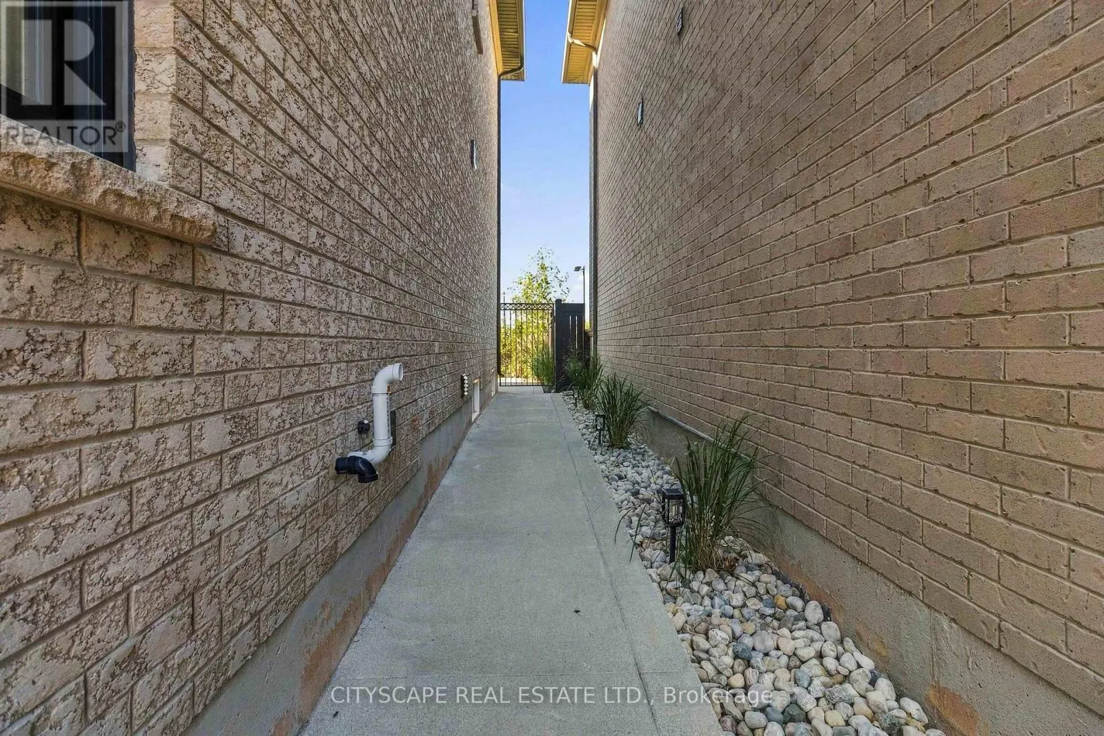 2343 EDWARD LEAVER TRAIL