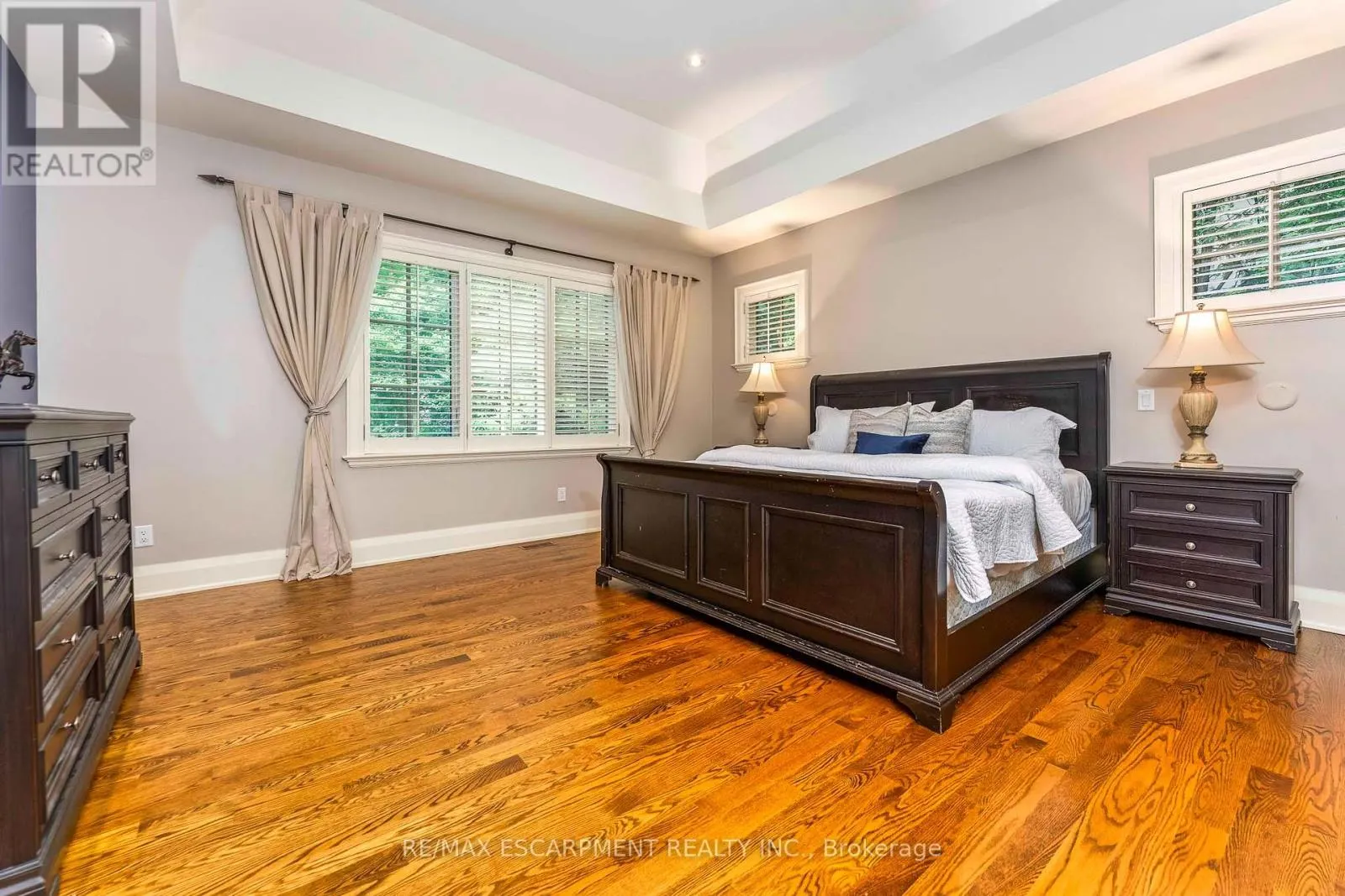 2209 PINENEEDLE ROW
