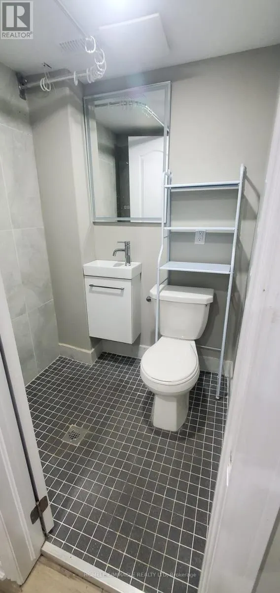 BASEMENT - 12 BERESFORD CRESCENT