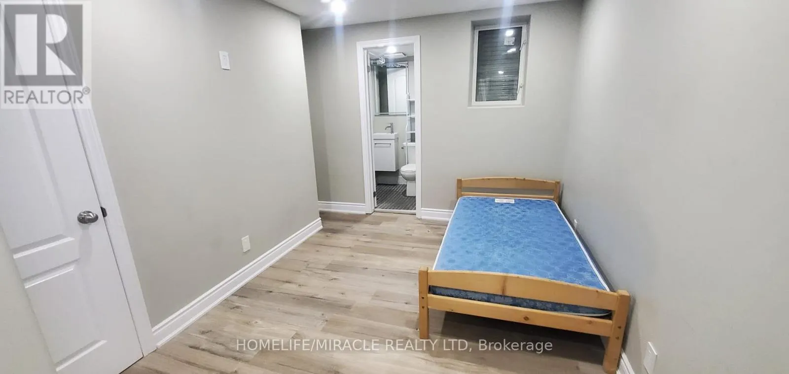 BASEMENT - 12 BERESFORD CRESCENT