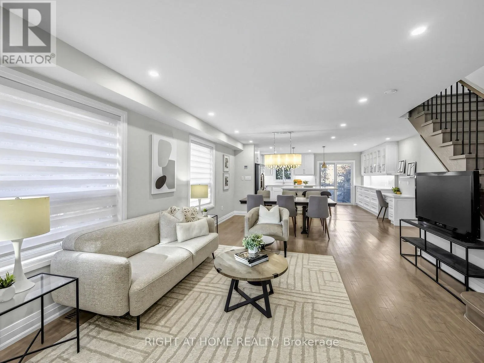 7385 JAYSNEST ROAD