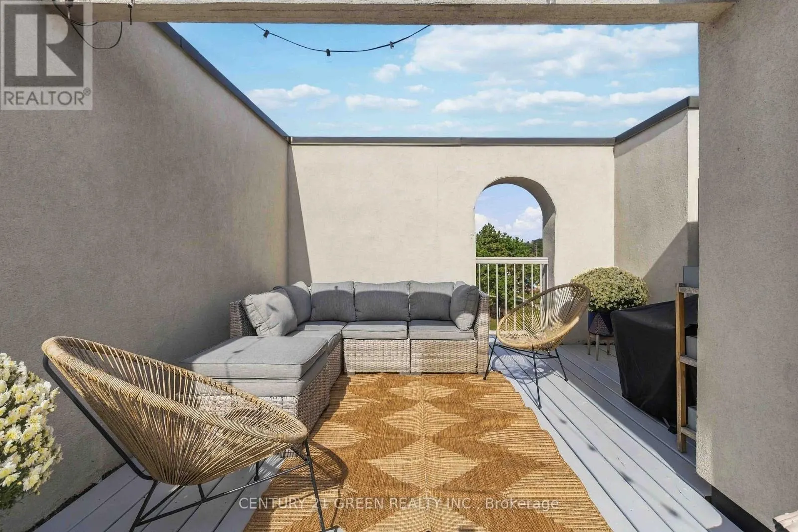 43 - 180 HOWDEN BOULEVARD