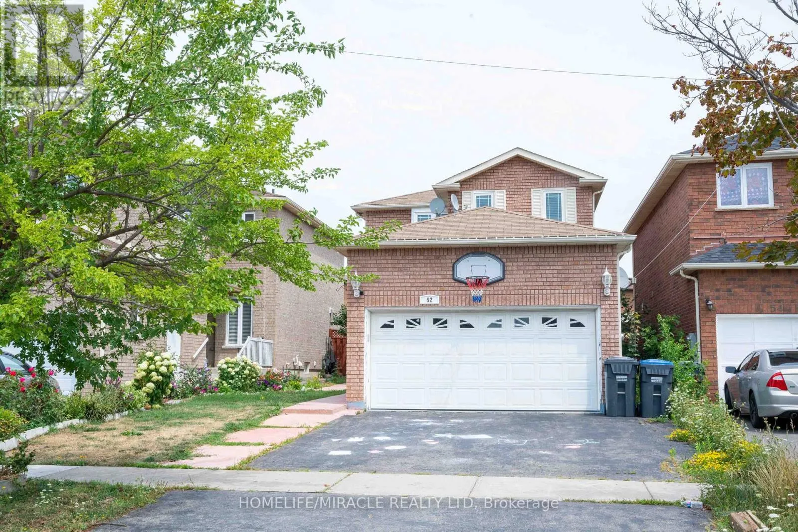 52 CREDITSTONE ROAD