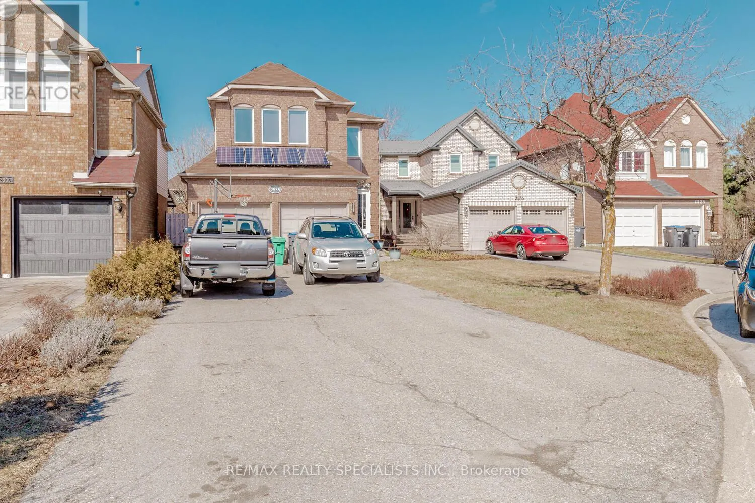 MAIN & 2ND - 2535 RAGLAN COURT
