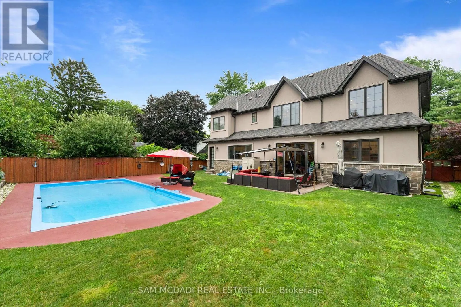 834 EDISTEL CRESCENT