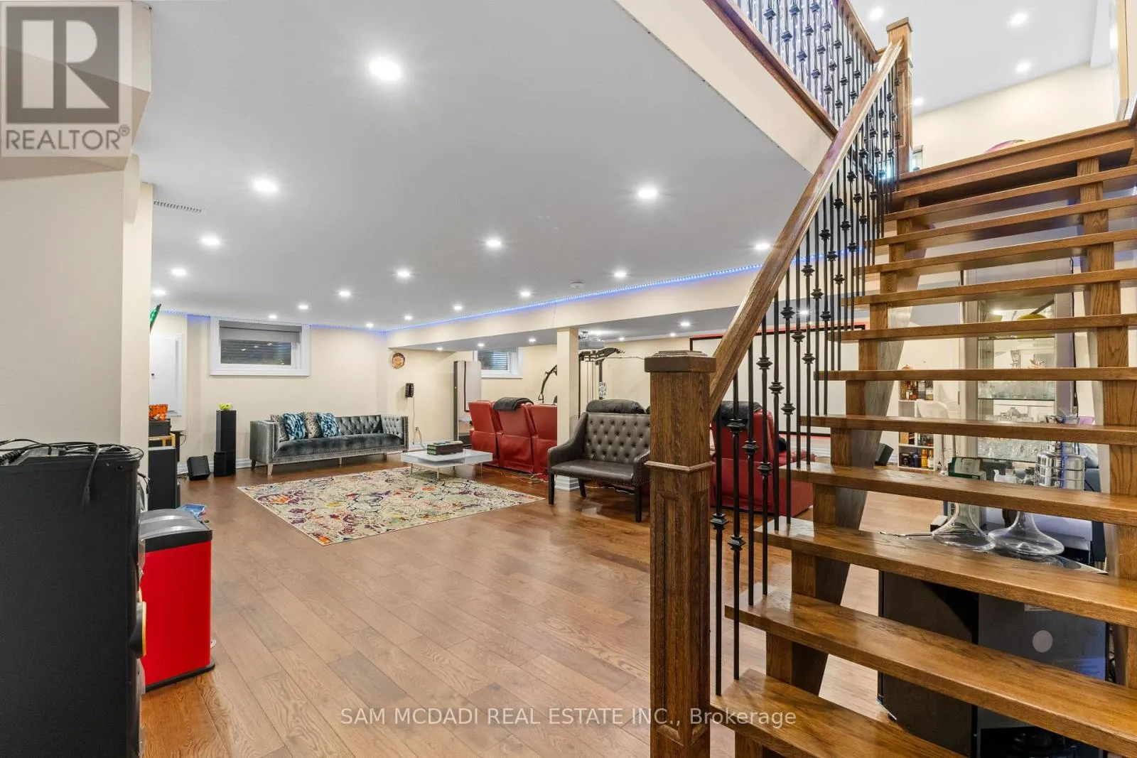 834 EDISTEL CRESCENT