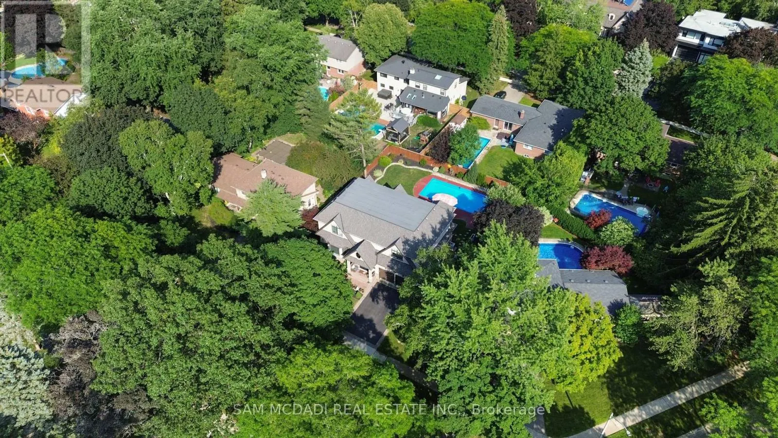 834 EDISTEL CRESCENT