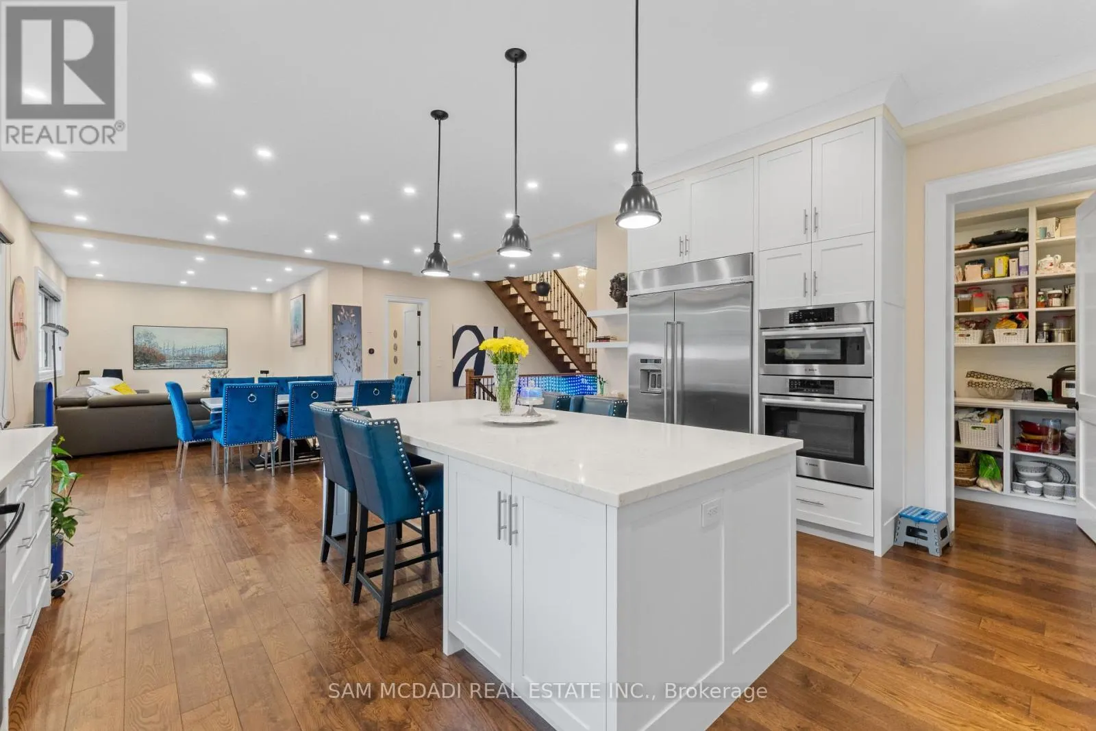 834 EDISTEL CRESCENT