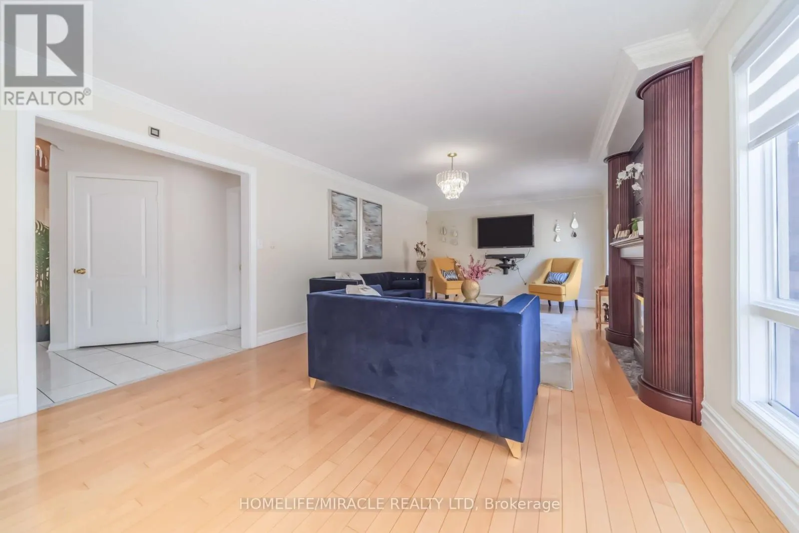 32 GOLD TREE STREET