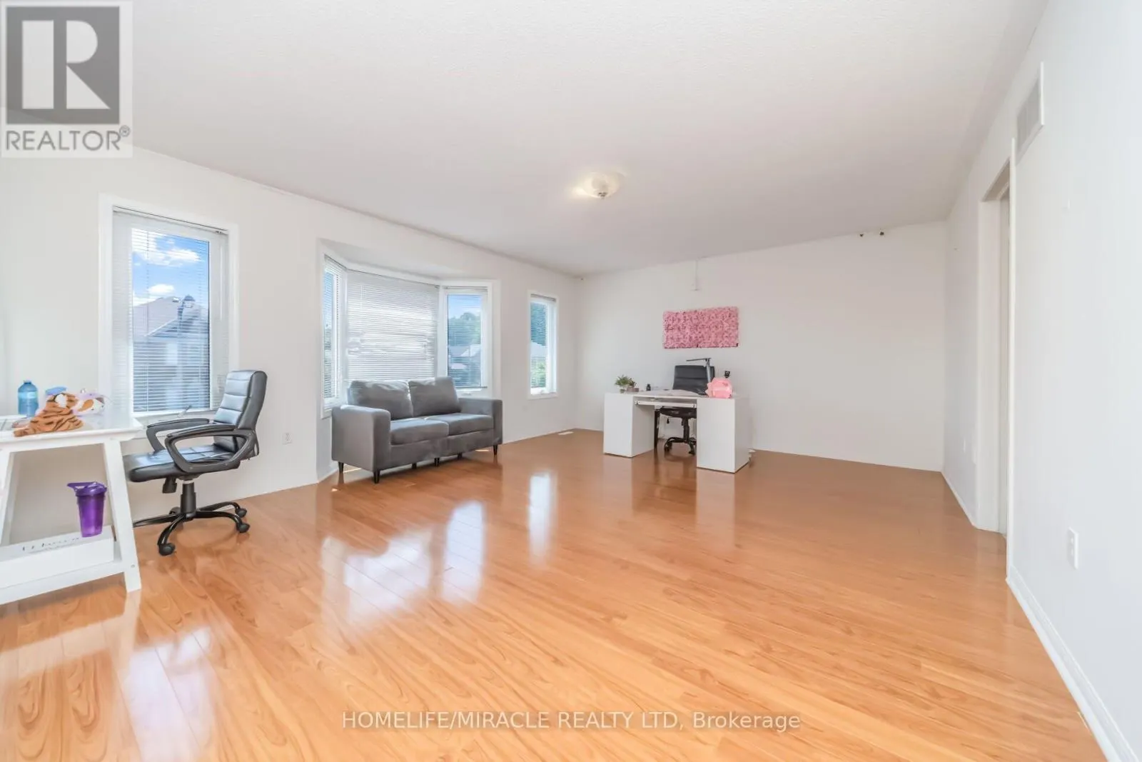 32 GOLD TREE STREET