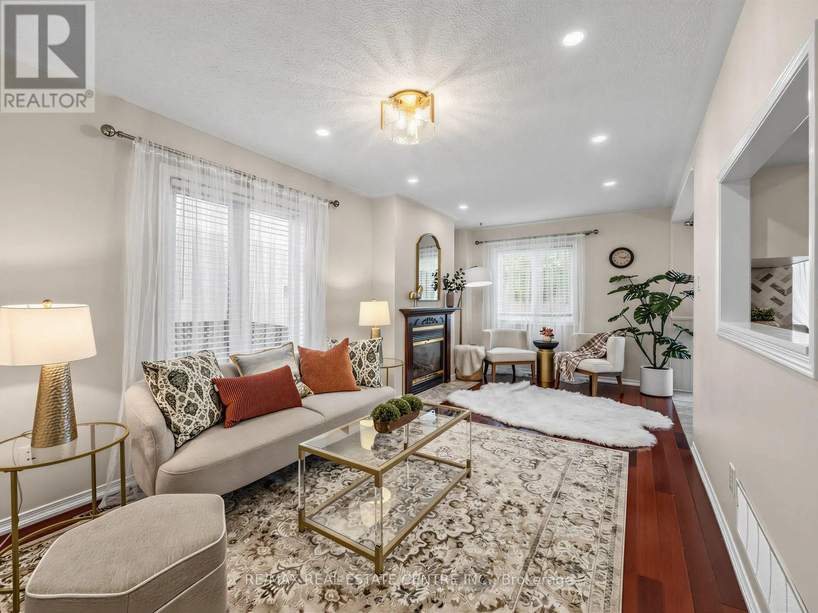 3042 PENDLETON ROAD