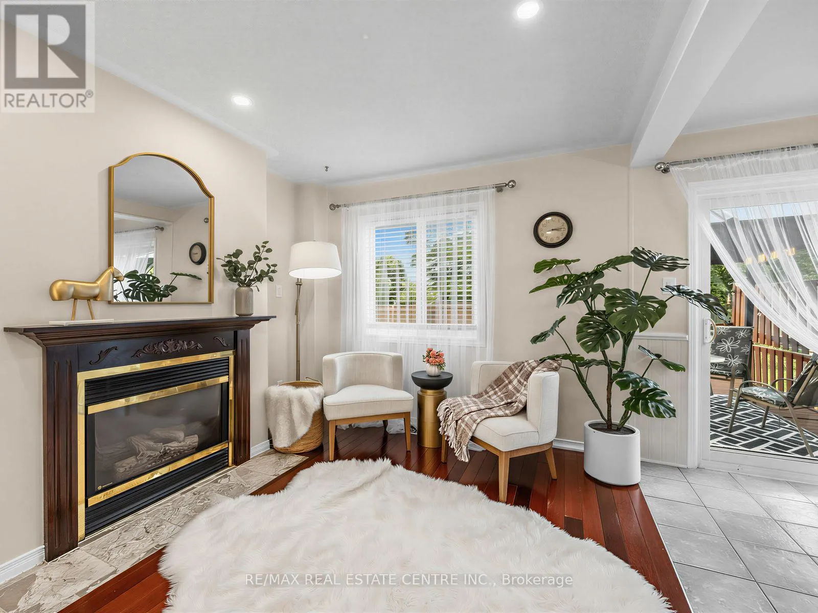 3042 PENDLETON ROAD
