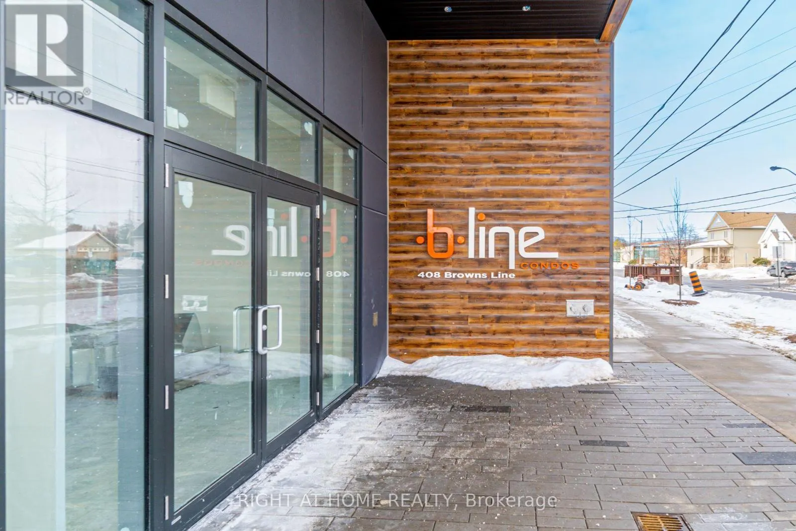 105 - 408 BROWN'S LINE