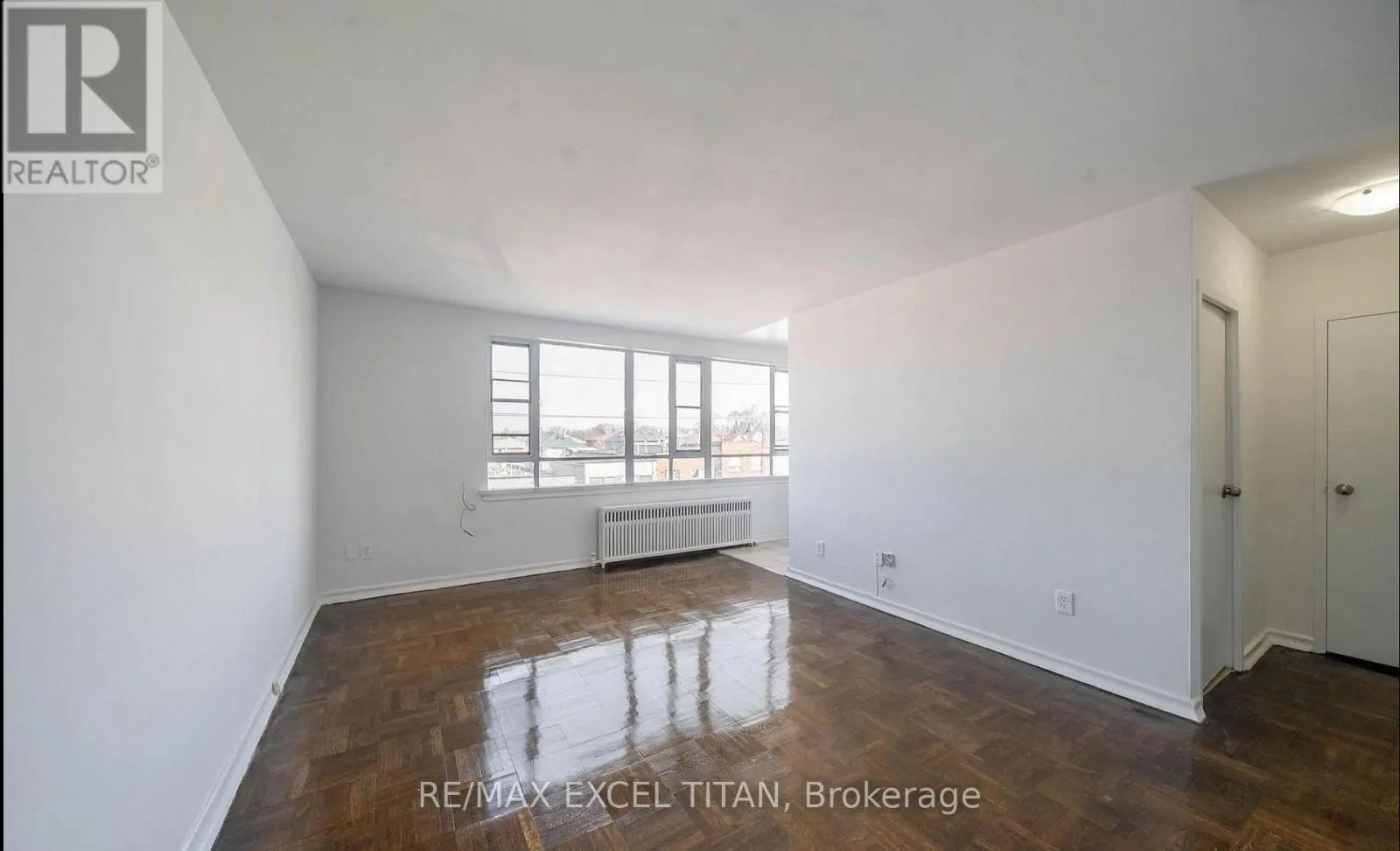 G4 - 2505 EGLINTON AVENUE W