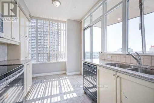 2009 - 80 ABSOLUTE AVENUE