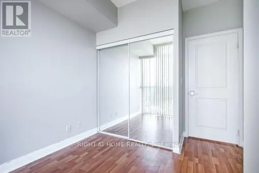 2009 - 80 ABSOLUTE AVENUE
