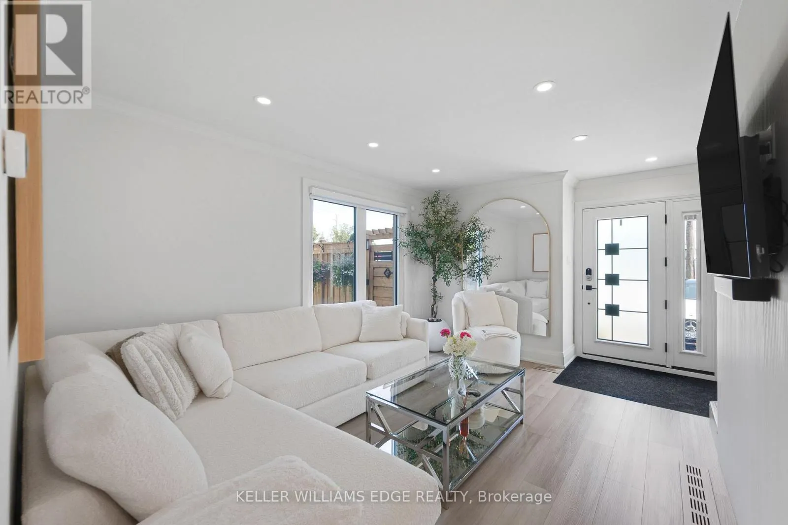 1 - 2377 INDUSTRIAL STREET