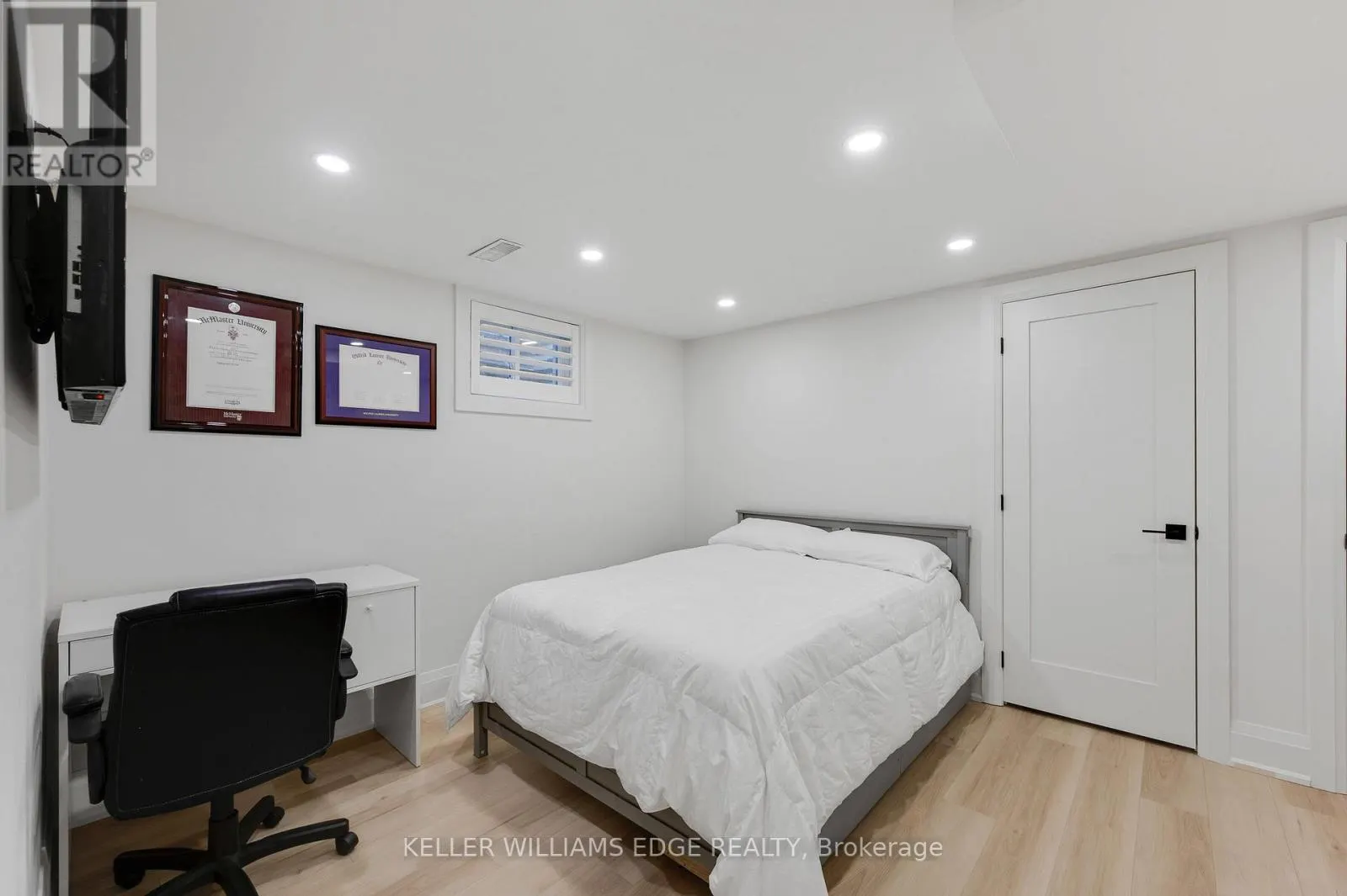 1 - 2377 INDUSTRIAL STREET