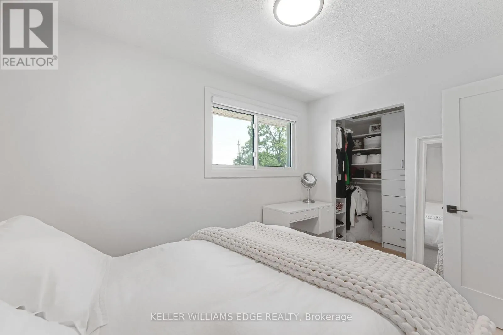 1 - 2377 INDUSTRIAL STREET