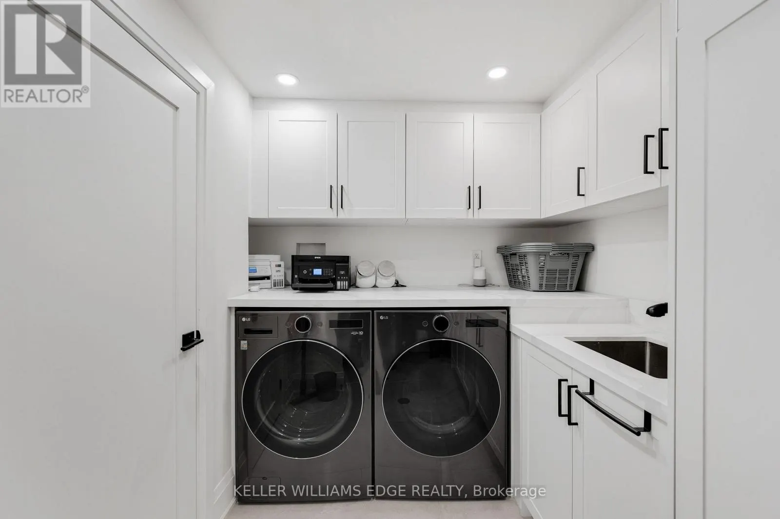 1 - 2377 INDUSTRIAL STREET