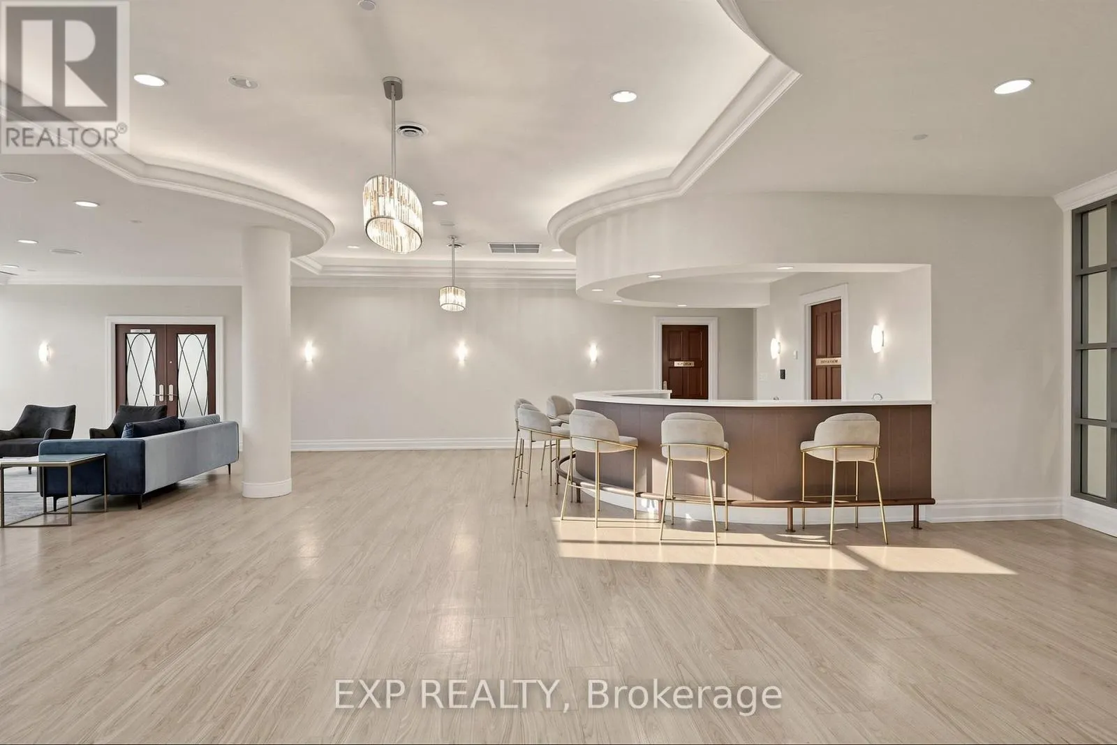 #1428 - 5233 DUNDAS STREET W
