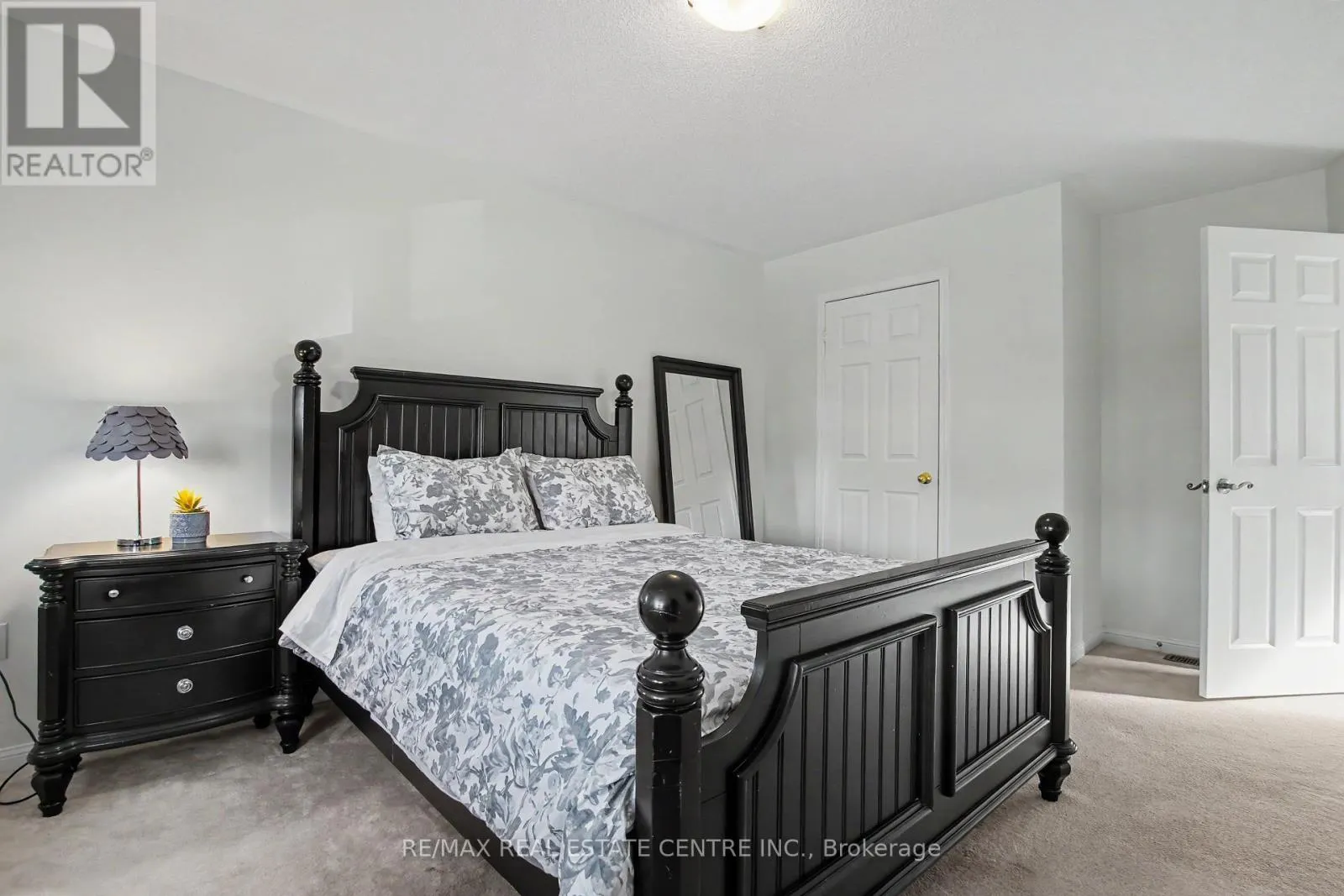 276 SHERWOOD ROAD