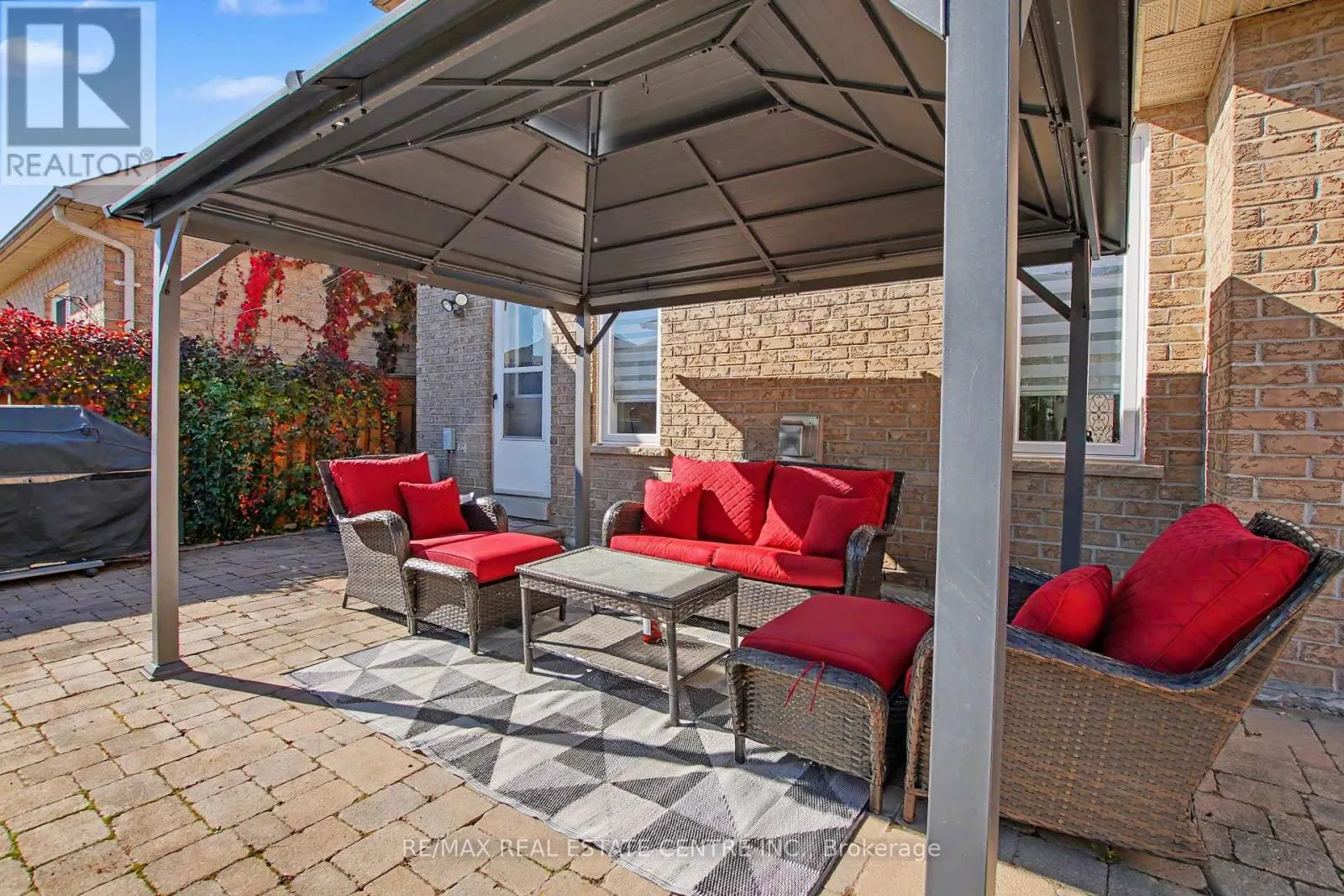 276 SHERWOOD ROAD