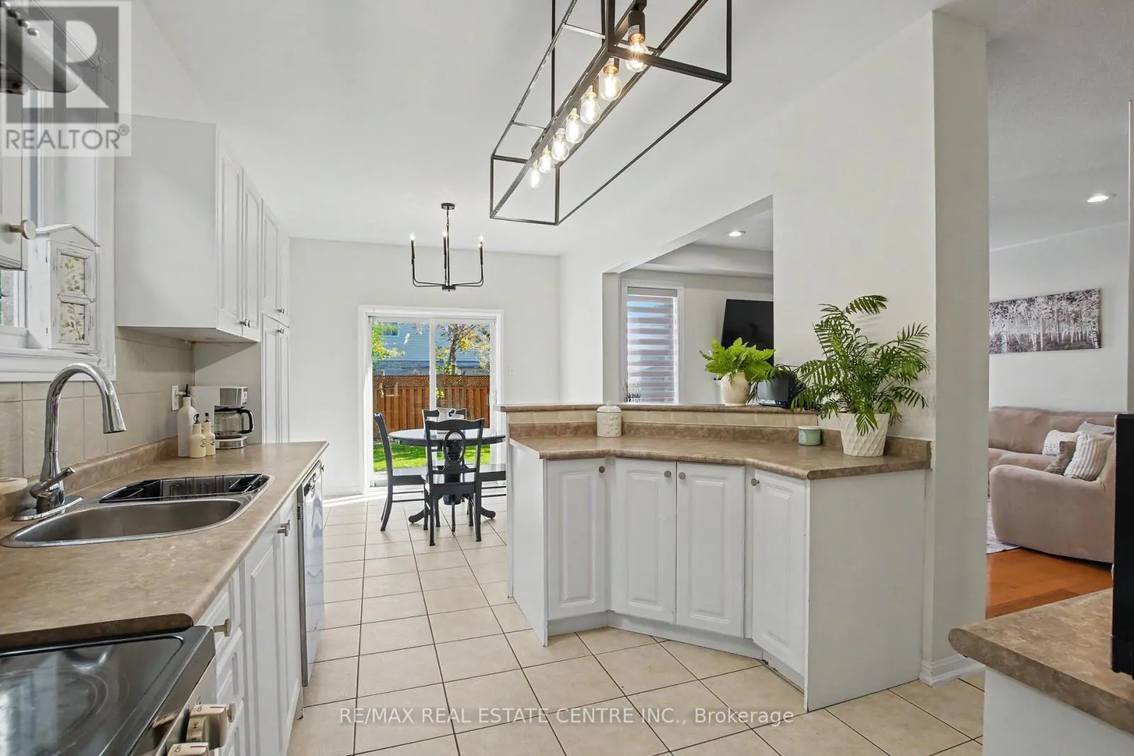 276 SHERWOOD ROAD