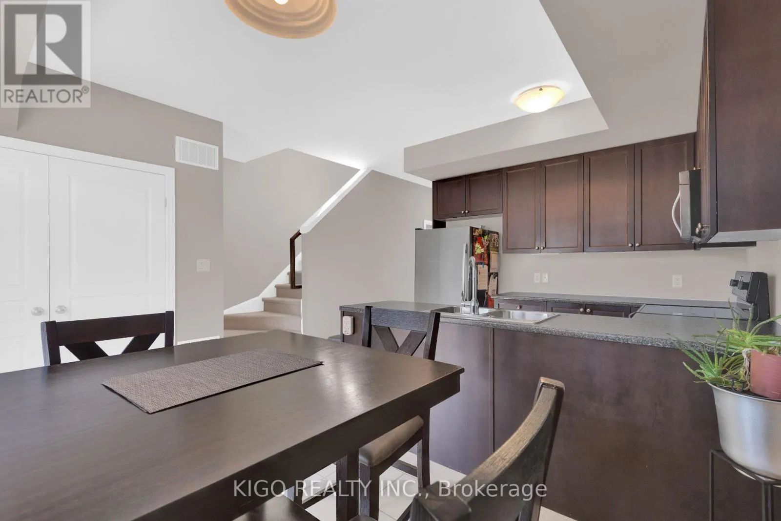 4119 PALERMO COMMON