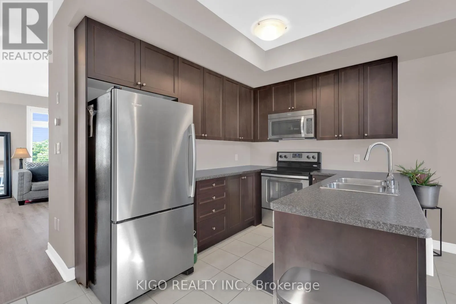 4119 PALERMO COMMON